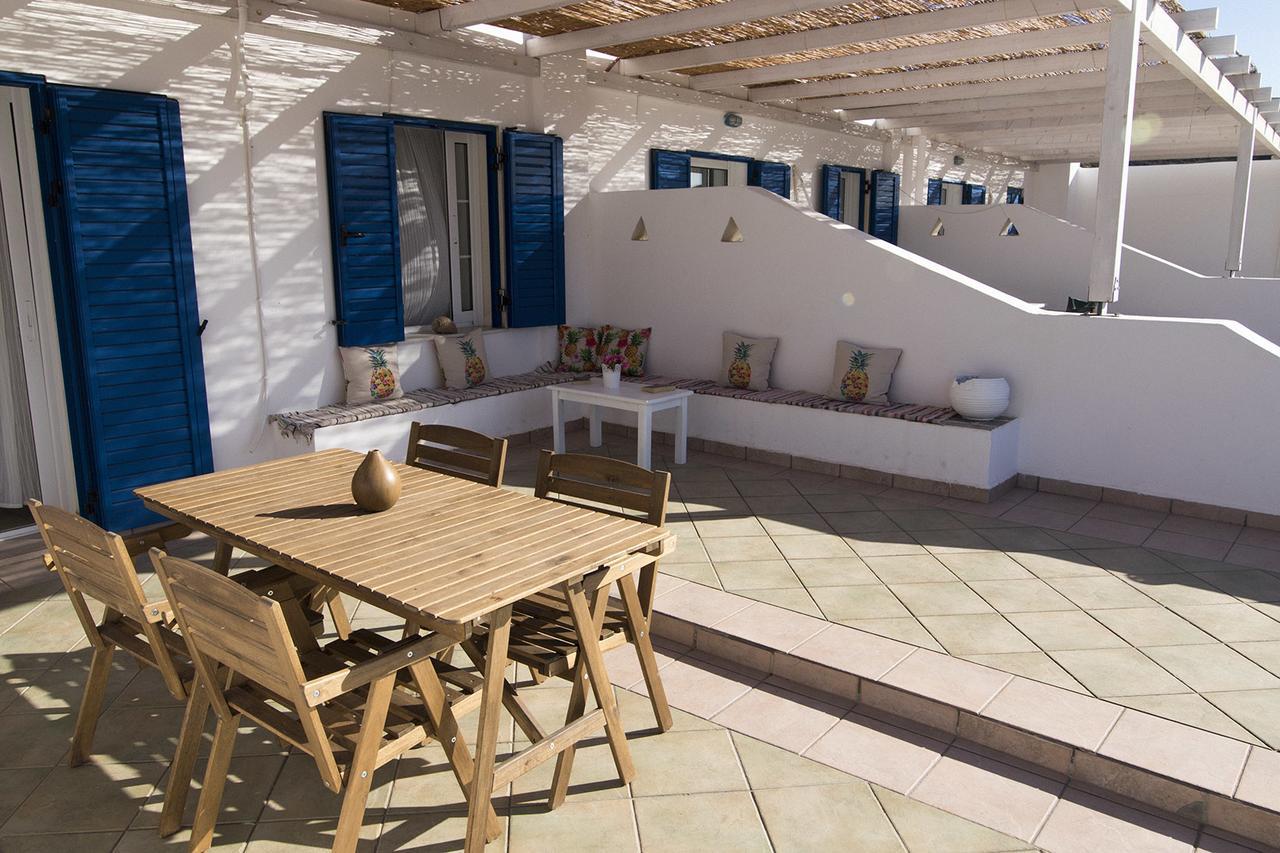 Armadoros Hotel / Ios Backpackers المظهر الخارجي الصورة