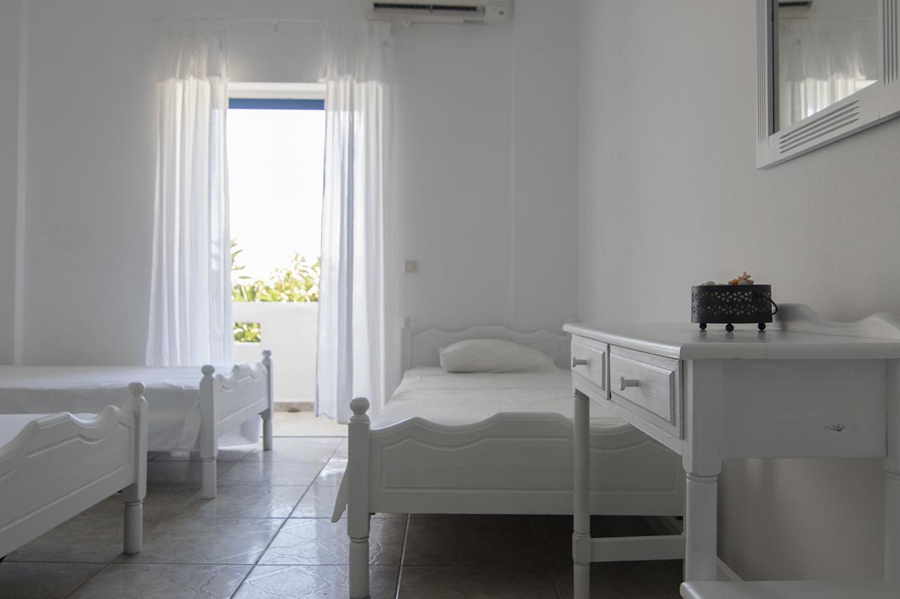 Armadoros Hotel / Ios Backpackers المظهر الخارجي الصورة