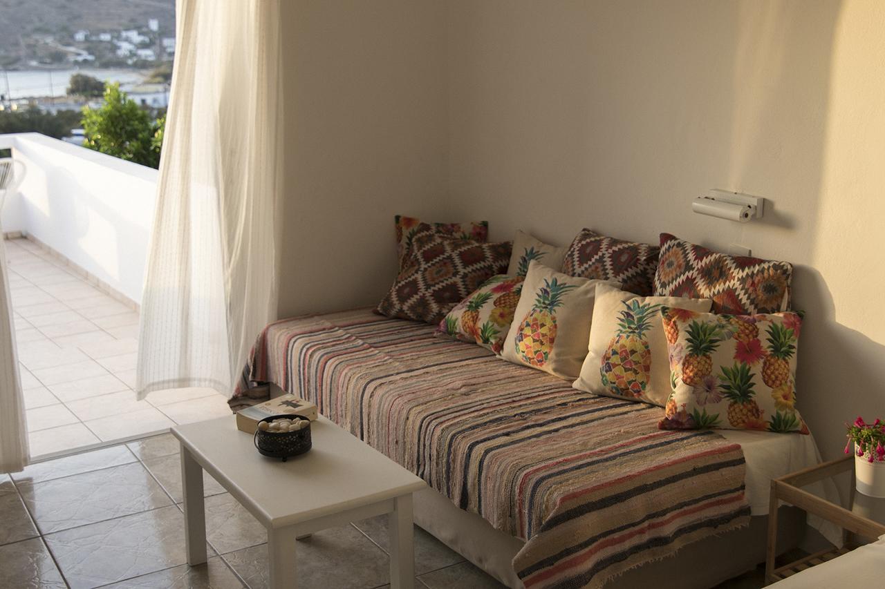 Armadoros Hotel / Ios Backpackers المظهر الخارجي الصورة