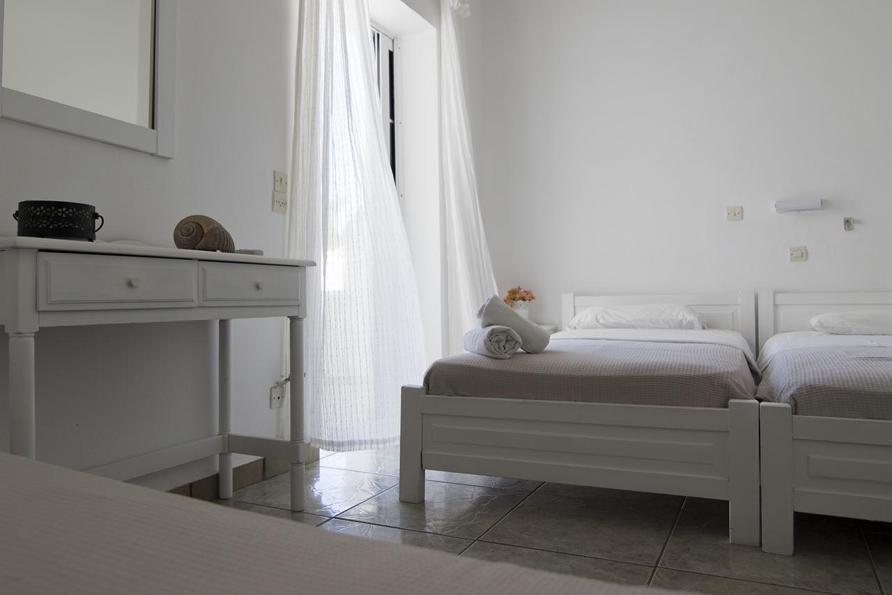 Armadoros Hotel / Ios Backpackers المظهر الخارجي الصورة
